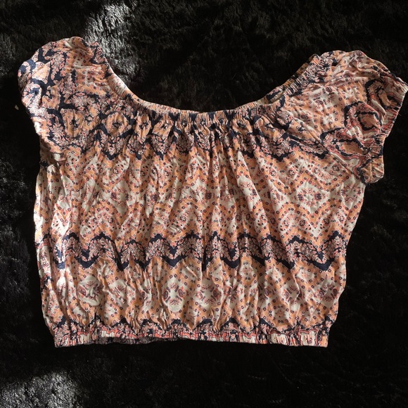 Crop top - Picture 1 of 2